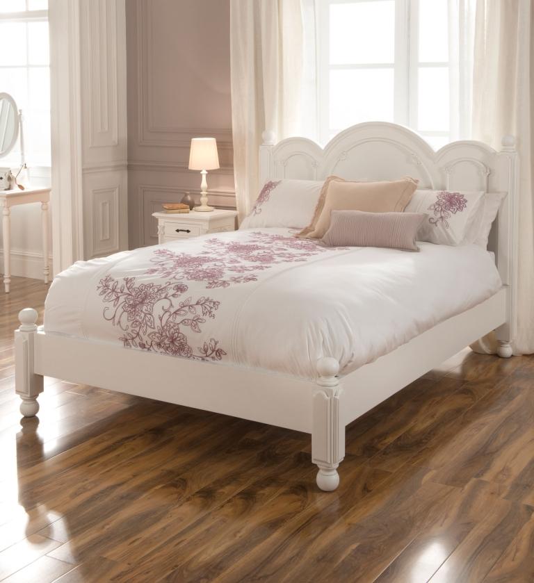 Tempat Tidur Duco Putih Merry Tempat Tidur Duco Putih Merry