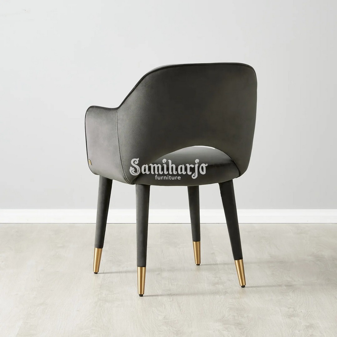 Kursi Dining Chair Adrianna Kulit Beige Sandaran Lengan Gold Minimalis - Image 2