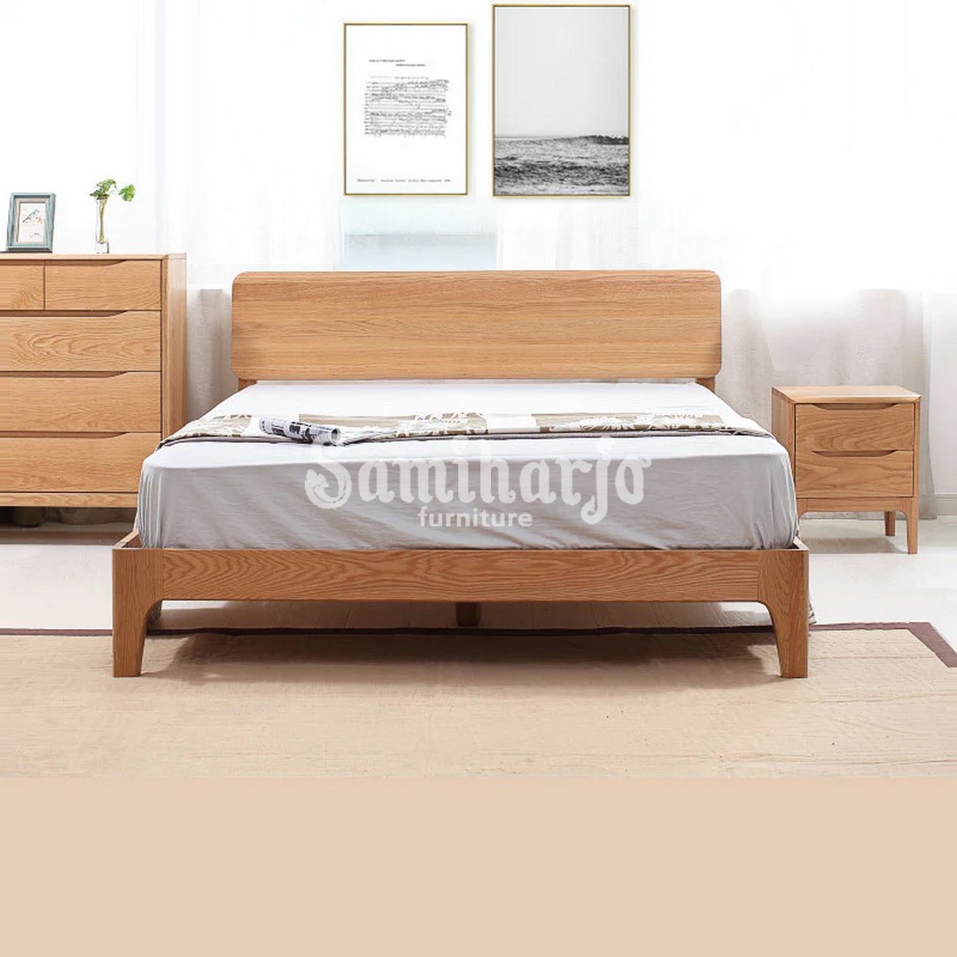 Tempat Tidur Leonard Scandinavian Kayu Solid Minimal 1 title