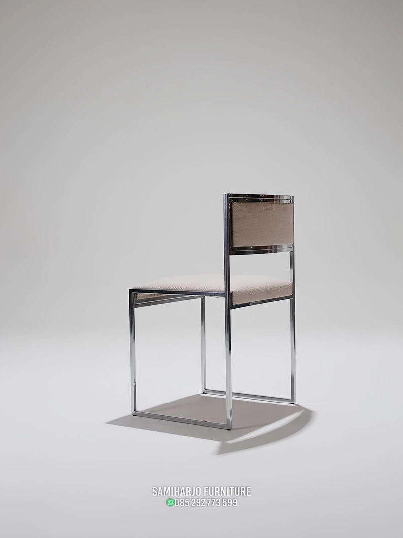 Kursi Makan Besi Kain Krem Desain Minimalis Chich - Image 4