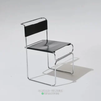 Kursi Makan Cantilever Besi Kulit Hitam Elegan 1 title