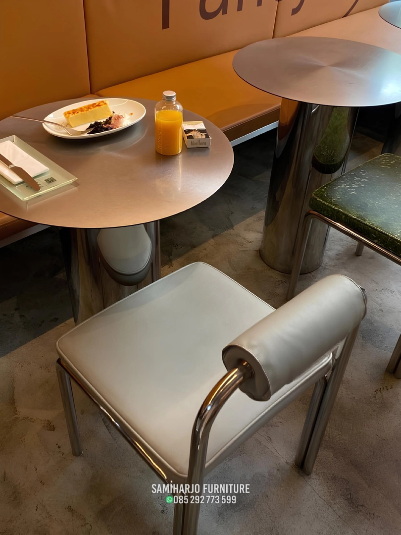 Kursi Makan Minimalis Silinder Kulit Tan Elegan - Image 2